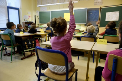 Back to school for French kids... without their phones.jpg