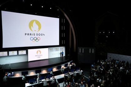 Paris 2024 logo mocked online.jpg