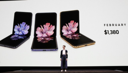 Samsung joins the fold with Galaxy Z Flip smartphone.jpg