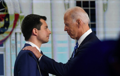 Revived Biden earns endorsement from 3 ex-rivals in bid to halt Sanders.jpg