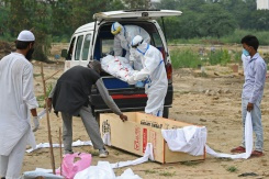 India caseload surges as experts warn of virus going airborne.jpg