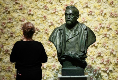 2020 Nobel season opens with medicine prize.jpg