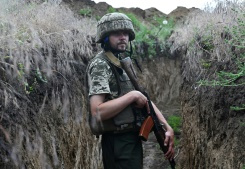 Ukrainian, Russian forces fight for.jpg