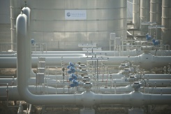 Germany raises gas alert level after Russia cuts supply.jpg