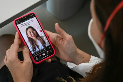 Philippine social media users face barrage of bogus medical posts.jpg