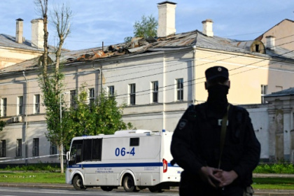Russia says downs two Ukrainian drones over Moscow.jpg