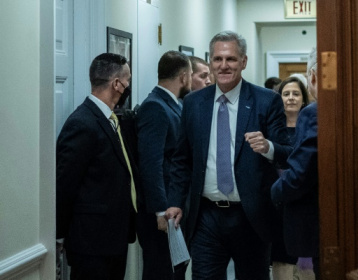 Last-gasp deal averts US government shutdown.jpg