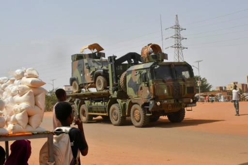 US cuts aid to Niger as France starts troop pullout