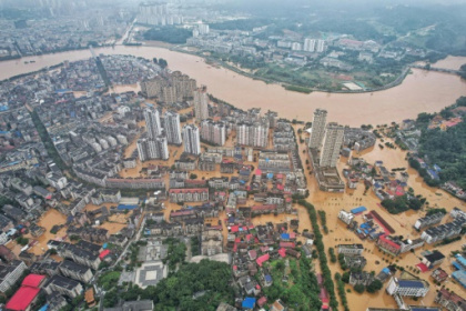 240,000 people evacuated in China rainstorms.jpg