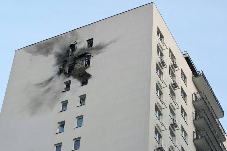 Moscow targeted by 'massive' Ukrainian drone attack