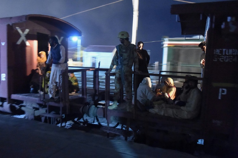Pakistan launches 'full-scale' operation to free train hostages
