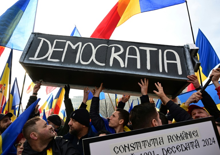 Far right tops Romania's presidential rerun, to face pro-EU candidate in run-off