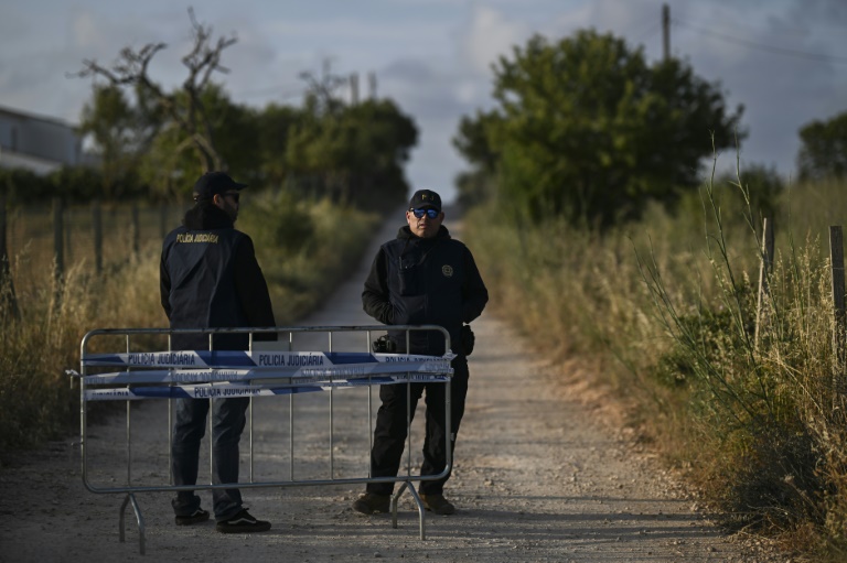 New police search in hunt for missing Madeleine McCann