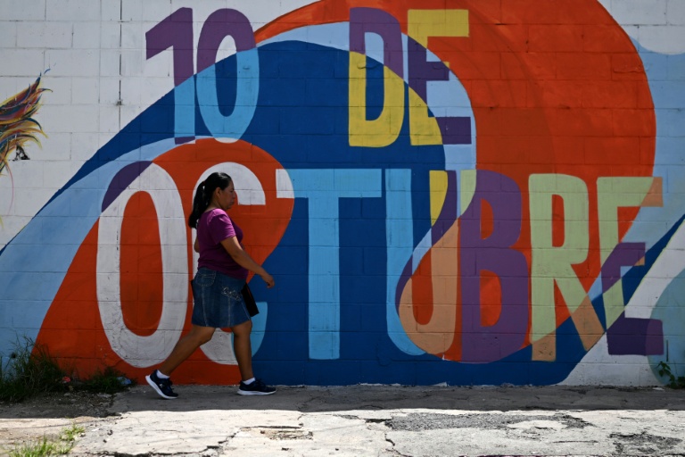 'Hidden' gangsters still haunt Salvadorans in former no-go zone