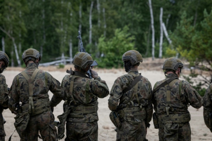 Poland launched a volunteer military training scheme to promote army service among young people as Poland beefs up its security - Wojtek RADWANSKI (AFP)
