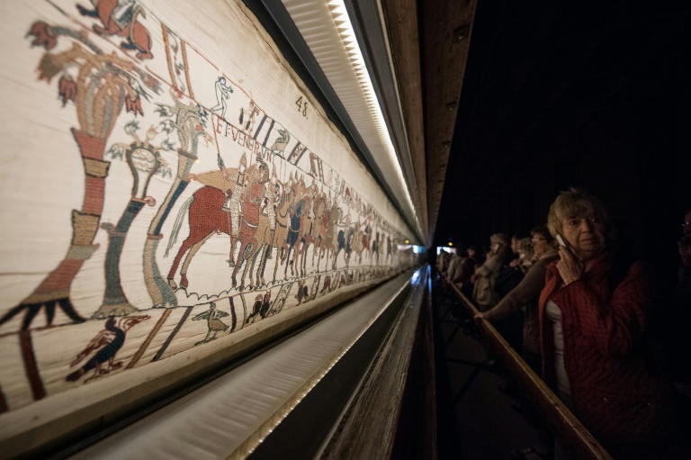 French fear diplomatic stitch-up over Bayeux Tapestry loan