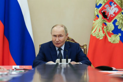Putin said he made the offer to prevent 'a strategic arms race' with Washington - Alexander KAZAKOV (AFP)