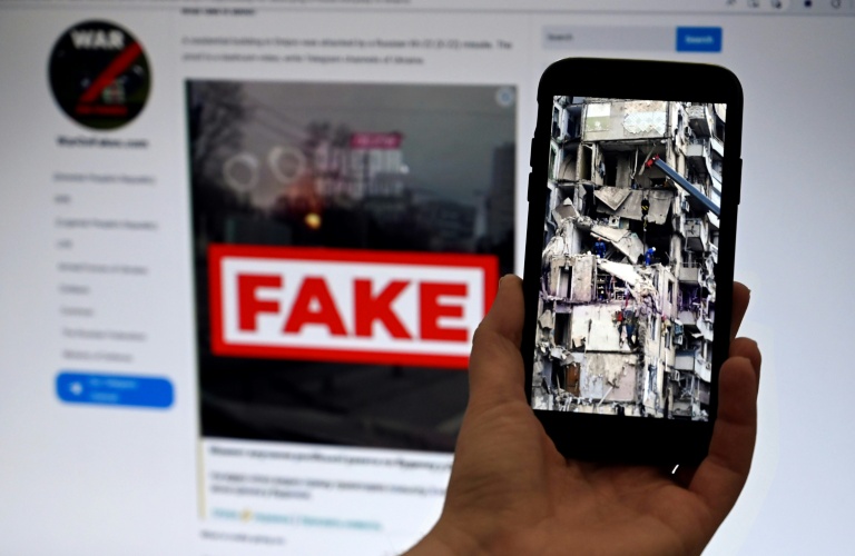 As Ukraine battles for key city, pro-Russian accounts wage AI war