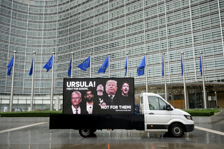 EU moves to delay 'high-risk' AI rules, cut cookie banners