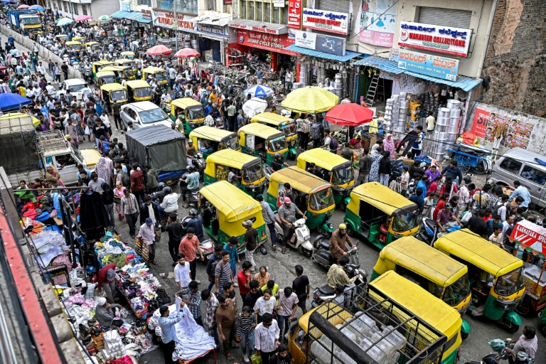 High-flying tech hits potholes in India's Silicon Valley