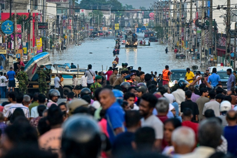 Militaries come to aid of Asia flood victims as toll nears 1,000