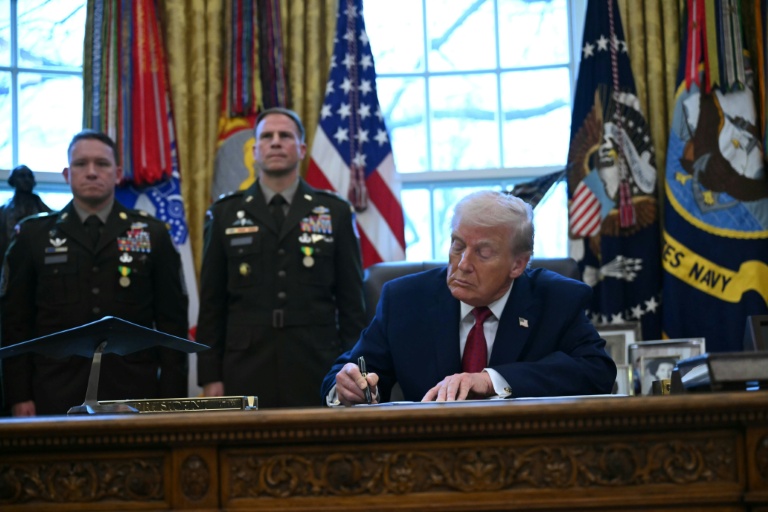 Trump - a year of ruling by executive order