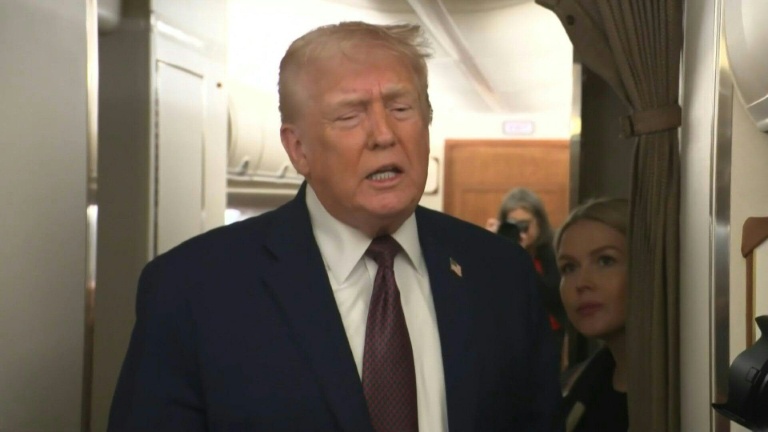 Trump says Iran 'want to negotiate' after reports of hundreds killed in protests