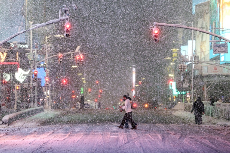 New York orders citywide travel ban as major storm hits US