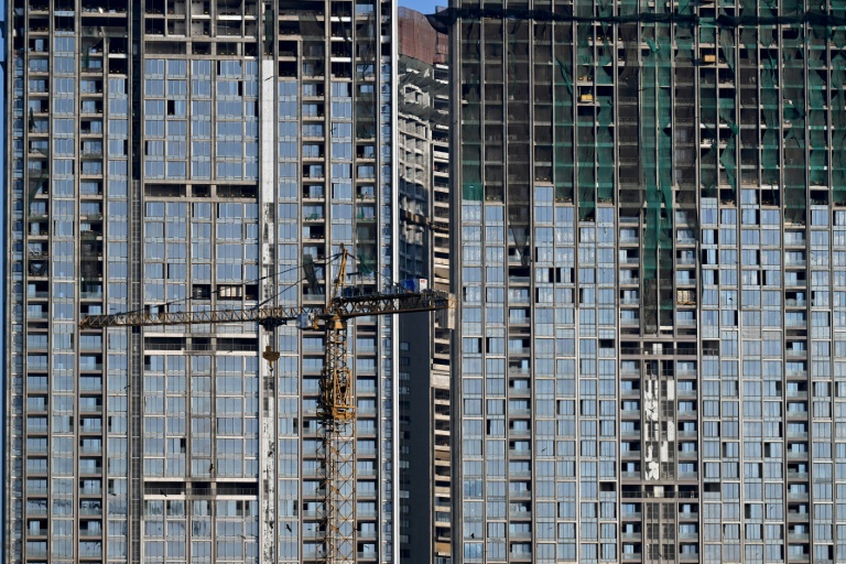 India's economy is booming, but uneven growth clouds ascent