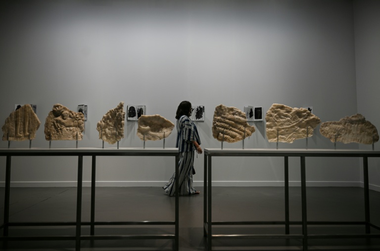 Art and the deal: market slump pushes galleries to the Gulf