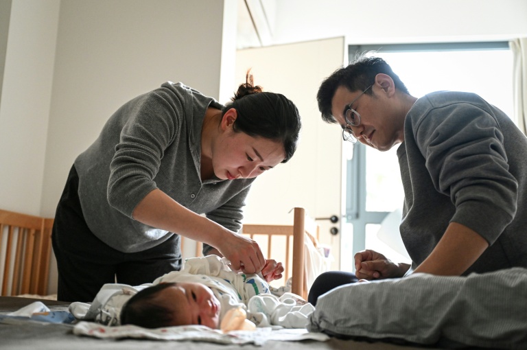 China's overstretched healthcare looks to AI boom