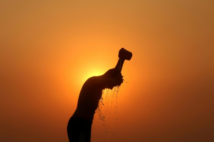 Climate change could mean billions of people face extreme heat around the globe by 2050, mostly in poorer countries but also in cold-climate nations - Mukesh GUPTA (AFP)